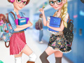 Spēle Elsa And Rapunzel College Girls