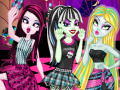 Spēle Monster High Vs. Disney Princesses Instagram Challenge 