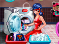 Spēle Lady Bug Washing Costumes