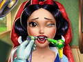 Spēle Snow White Real Dentist